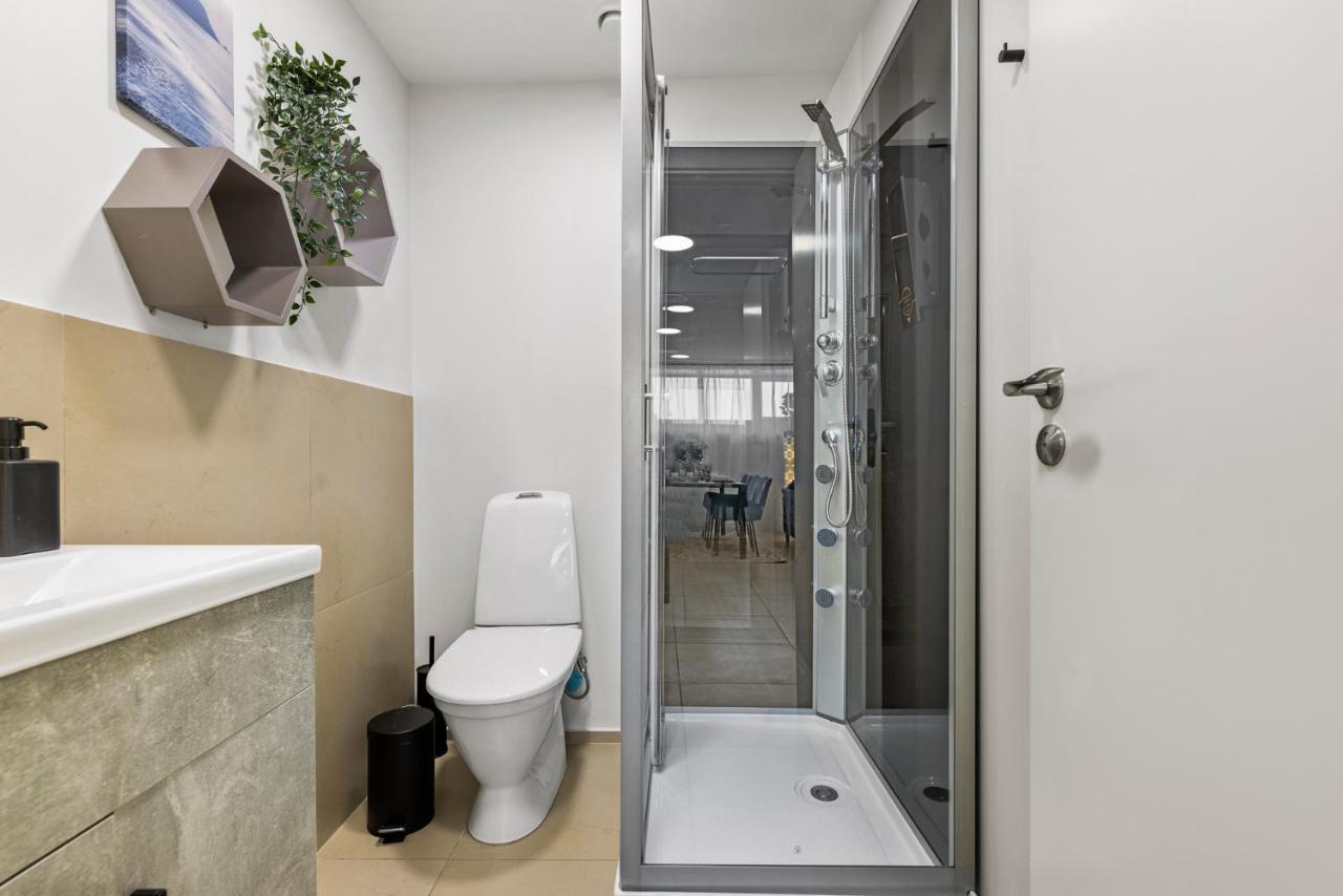 Sirena Apartment - Self Check-In And Free Parking Tallin Zewnętrze zdjęcie